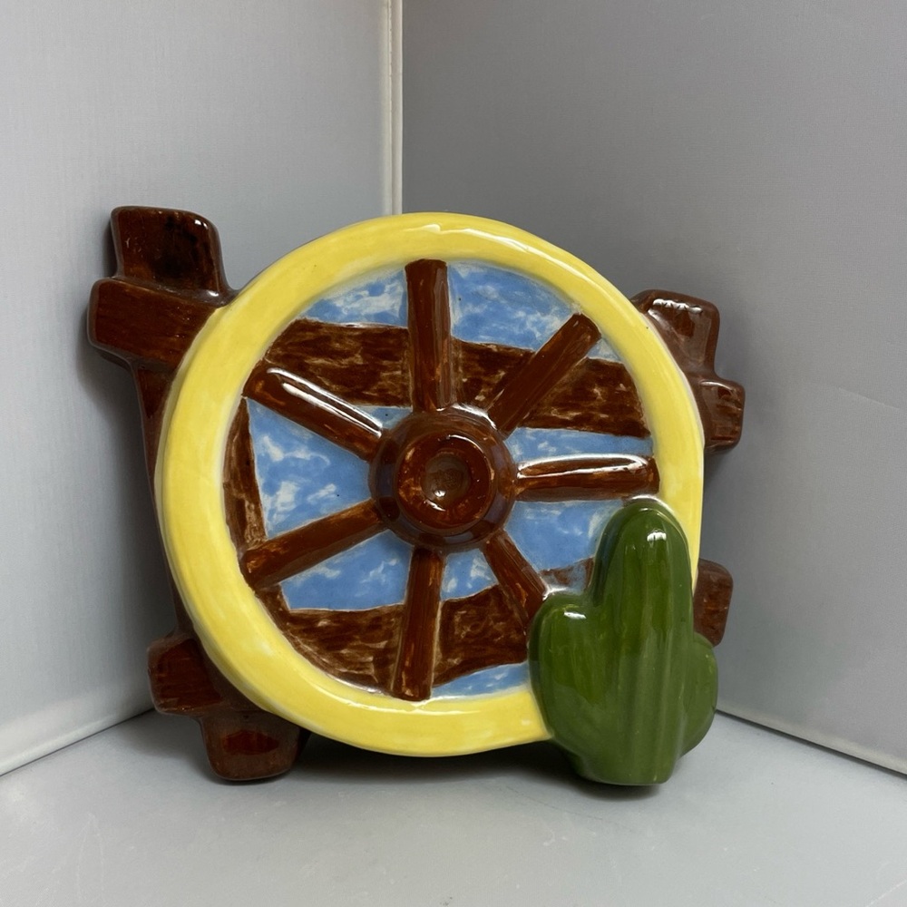 Hand Painted Wall Pocket - Ceramic‎ Wagon Wheel & Cactus with Fence